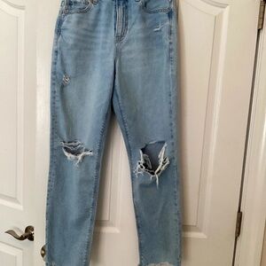 American Eagle Mom Jeans